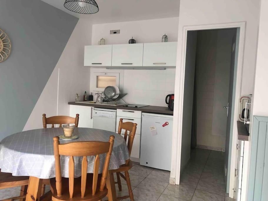 T2 Terrasse, Calme, Proche Mer Et Commodites Le Barcares Exterior photo
